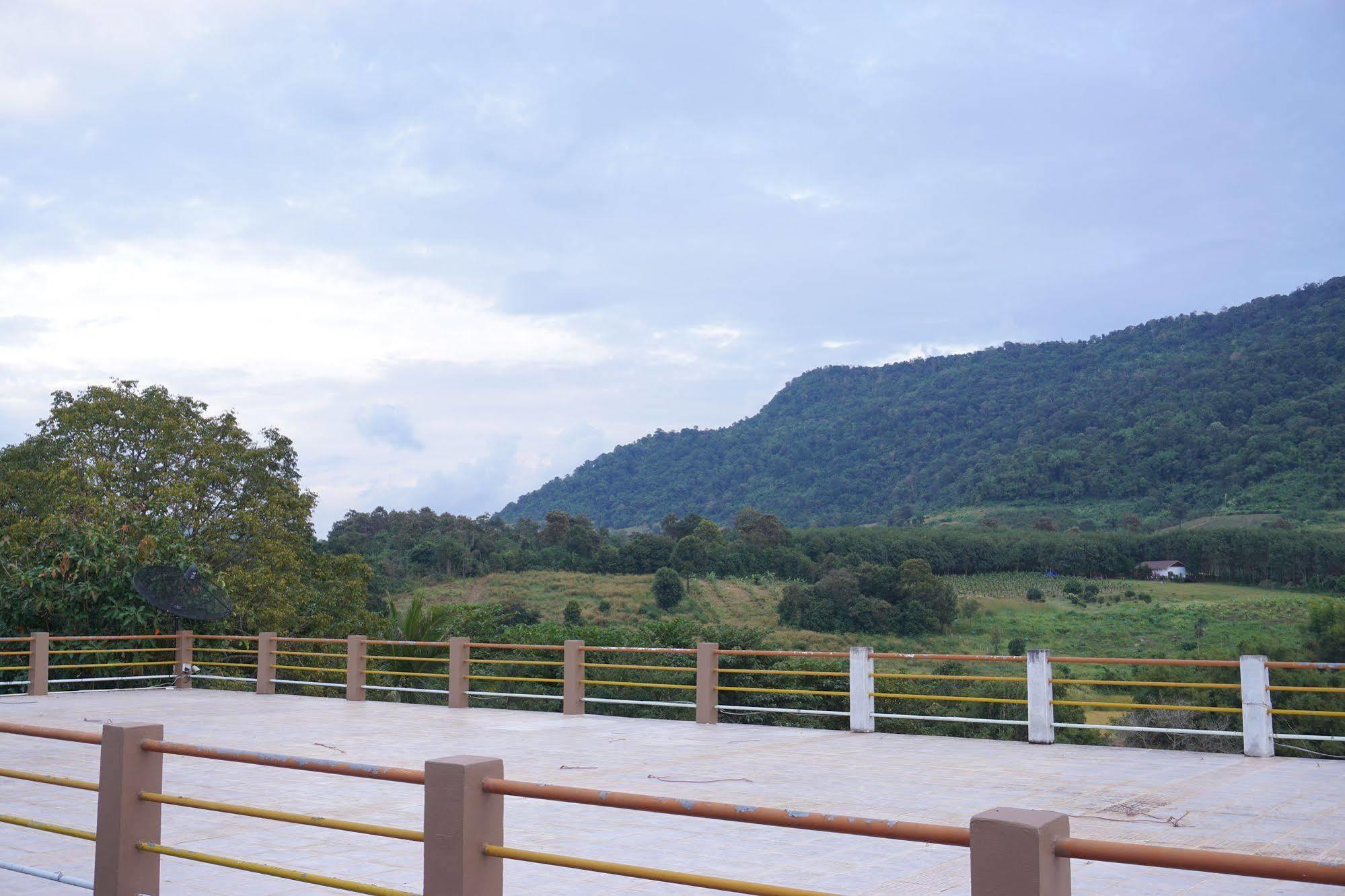 Phurua Bussaba Resort&Spa Loei Bagian luar foto