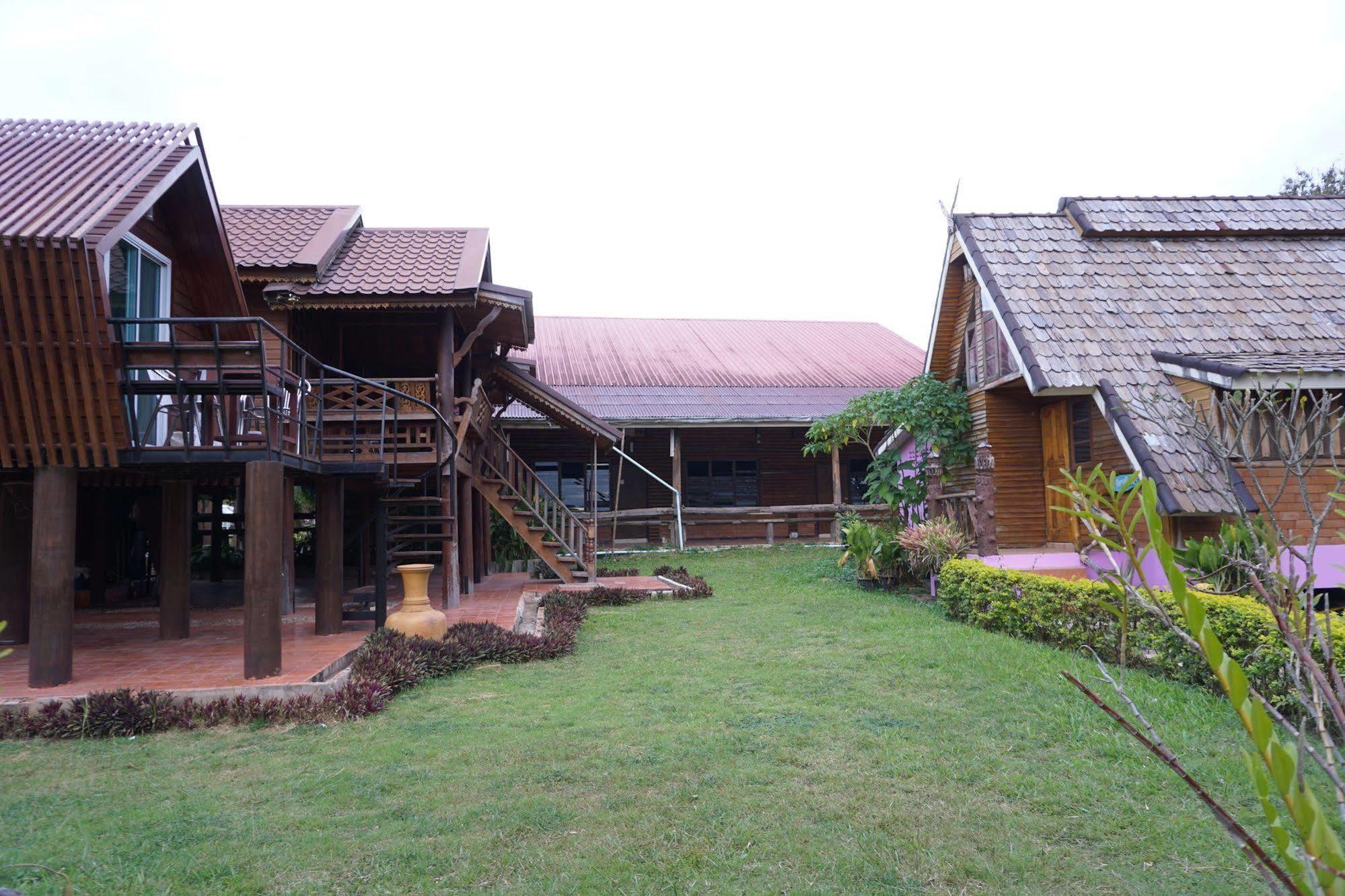 Phurua Bussaba Resort&Spa Loei Bagian luar foto